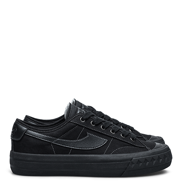 Retrograde Low Triple Black